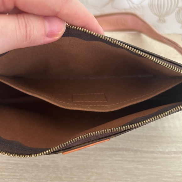 Louis Vuitton Multi Pochette Accessories Monogram Canvas Crossbody Bag - Picture 12 of 16